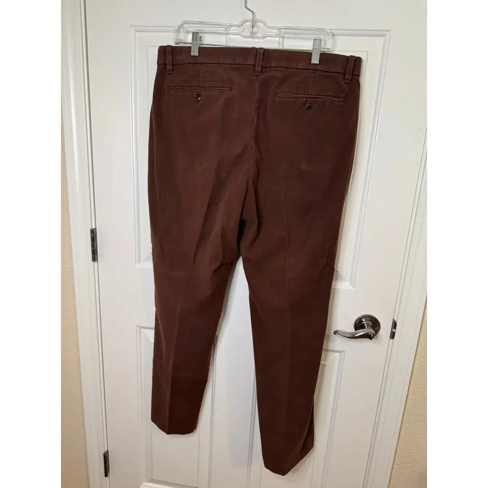 Banana Republic Men's Traveler Pleated Relaxed Moleskin Trousers Brown 36 Short